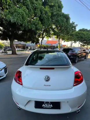 VOLKSWAGEN-FUSCA-2012