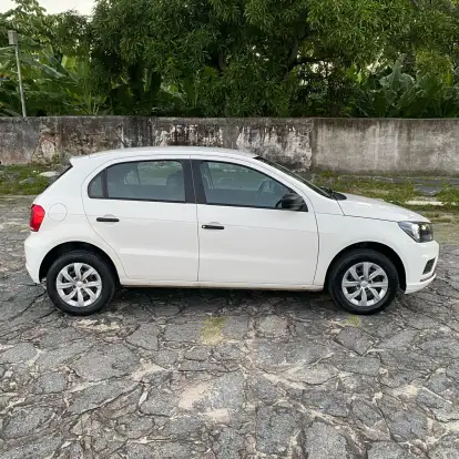 VOLKSWAGEN-GOL-2022