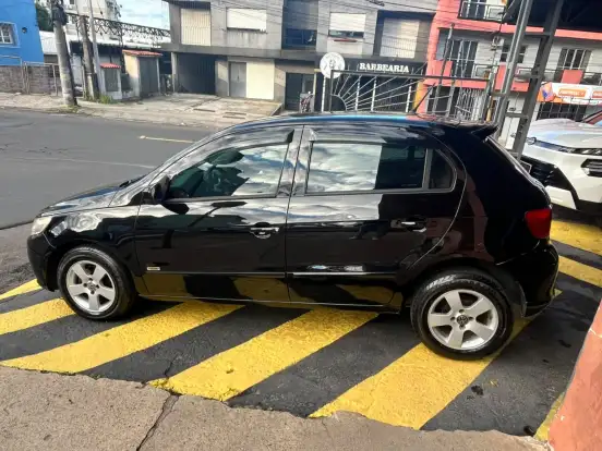 VOLKSWAGEN-GOL-1.0 MI 8V FLEX 4P MANUAL G.V VOLKSWAGEN-GOL-2009
