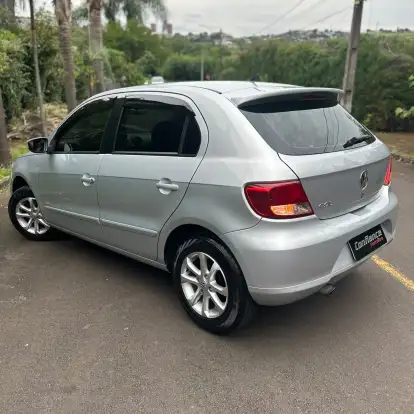 VOLKSWAGEN-GOL-2011
