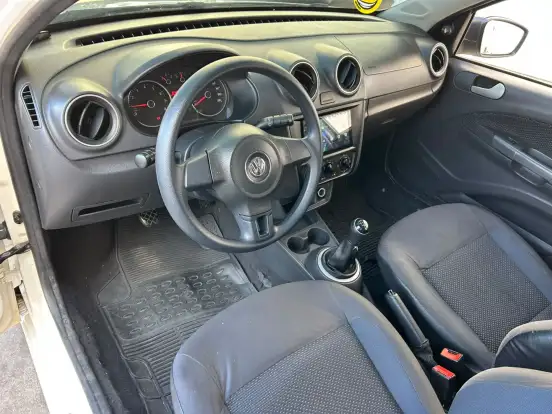 VOLKSWAGEN-GOL-2014
