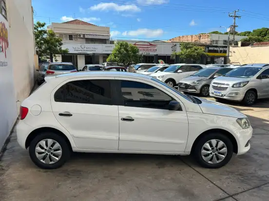 VOLKSWAGEN-GOL-1.0 MI CITY 8V FLEX 4P MANUAL VOLKSWAGEN-GOL-2014