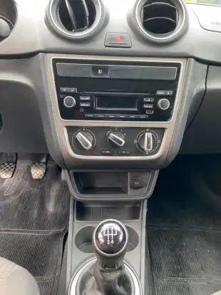 VOLKSWAGEN-GOL-2013
