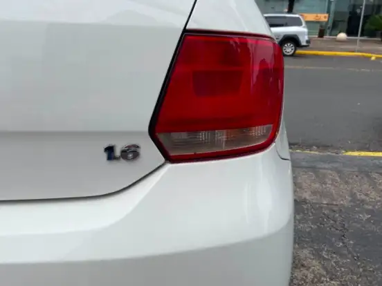 VOLKSWAGEN-GOL-1.6 MI 8V FLEX 2P MANUAL G.V VOLKSWAGEN-GOL-2013