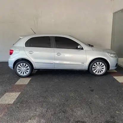 VOLKSWAGEN-GOL-2009