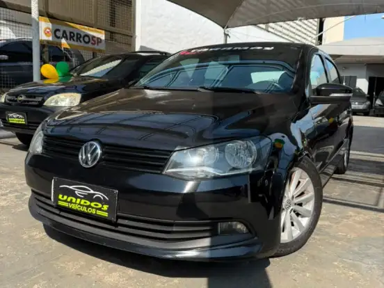 VOLKSWAGEN-GOL-1.6 MI HIGHLINE 8V FLEX 4P MANUAL VOLKSWAGEN-GOL-2013