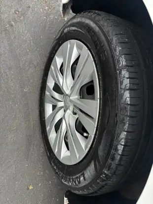 VOLKSWAGEN-GOL-1.6 MSI TOTALFLEX 4P MANUAL VOLKSWAGEN-GOL-2019