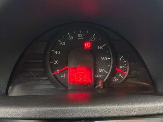 VOLKSWAGEN-GOL-1.0 MI 8V FLEX 4P MANUAL VOLKSWAGEN-GOL-2012