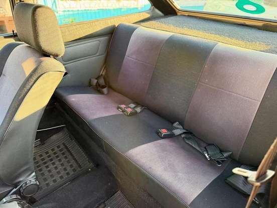 VOLKSWAGEN-GOL-1986