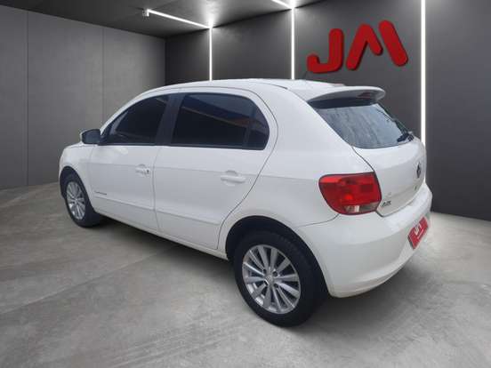 VOLKSWAGEN-GOL-2014