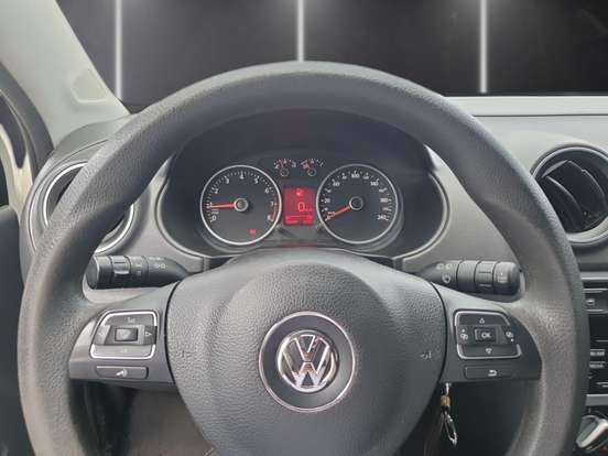 VOLKSWAGEN-GOL-2014