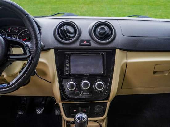 VOLKSWAGEN-GOL-2008