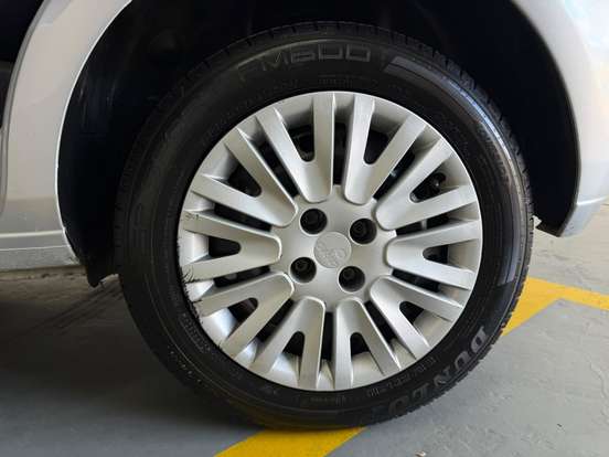 VOLKSWAGEN-GOL-1.6 MSI TOTALFLEX 4P MANUAL VOLKSWAGEN-GOL-2019