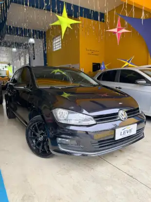VOLKSWAGEN-GOLF-2015
