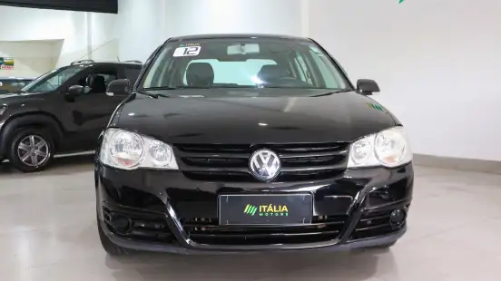 VOLKSWAGEN-GOLF-2011