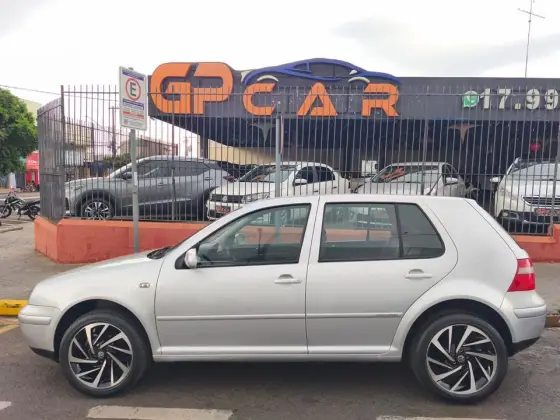 VOLKSWAGEN GOLF 1.6 MI GENERATION 8V GASOLINA 4P MANUAL