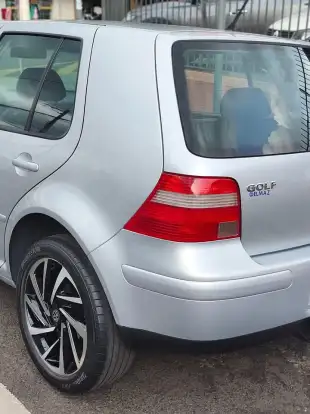 VOLKSWAGEN-GOLF-1.6 MI GENERATION 8V GASOLINA 4P MANUAL VOLKSWAGEN-GOLF-2005