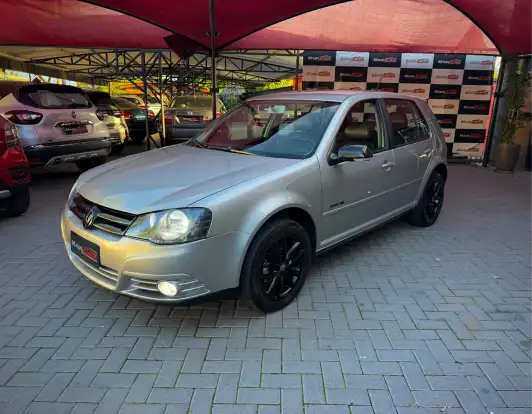 VOLKSWAGEN-GOLF-2011