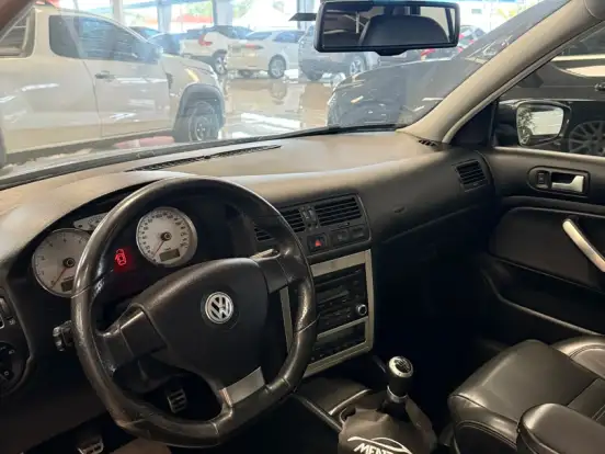 VOLKSWAGEN-GOLF-1.6 MI SPORTLINE LIMITED EDITION 8V FLEX 4P MANUAL VOLKSWAGEN-GOLF-2013