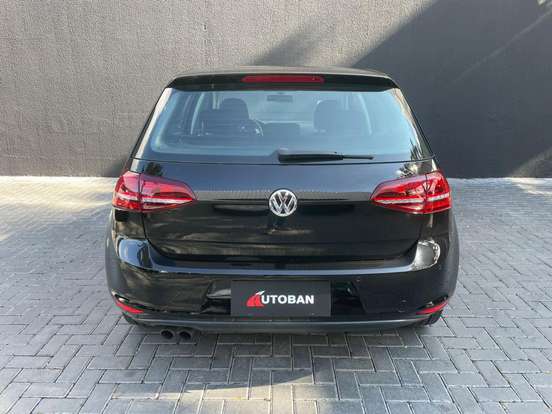 VOLKSWAGEN-GOLF-2014