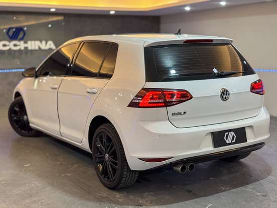 VOLKSWAGEN-GOLF-1.4 TSI HIGHLINE 16V GASOLINA 4P AUTOMÁTICO VOLKSWAGEN-GOLF-2013