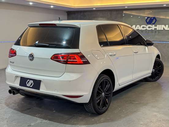 VOLKSWAGEN-GOLF-1.4 TSI HIGHLINE 16V GASOLINA 4P AUTOMÁTICO VOLKSWAGEN-GOLF-2013