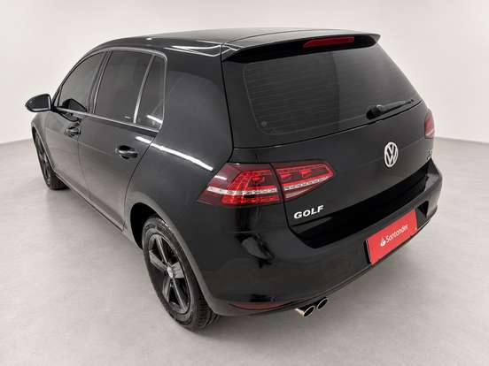VOLKSWAGEN-GOLF-2015