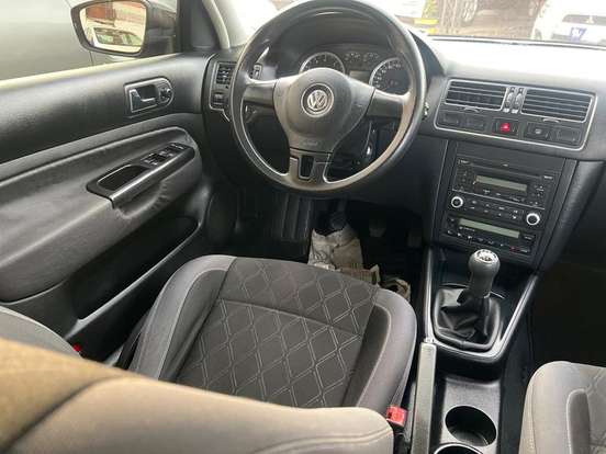 VOLKSWAGEN-GOLF-1.6 MI 8V FLEX 4P MANUAL VOLKSWAGEN-GOLF-2012