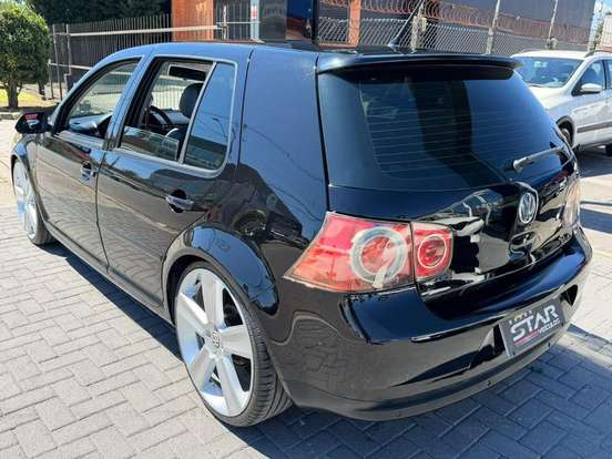 VOLKSWAGEN-GOLF-2007