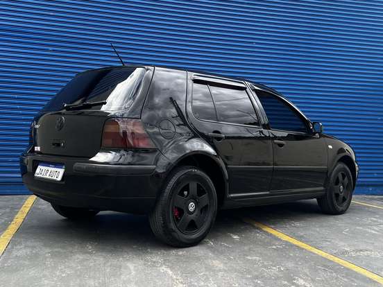 VOLKSWAGEN-GOLF-1.6 MI PLUS 8V GASOLINA 4P MANUAL VOLKSWAGEN-GOLF-2005