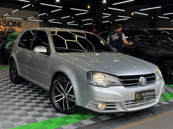 VOLKSWAGEN-GOLF-2009