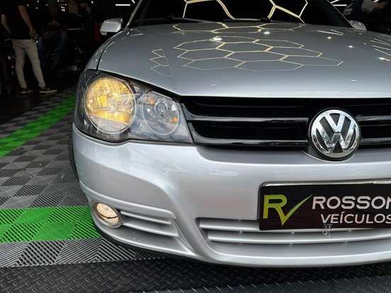 VOLKSWAGEN-GOLF-2009
