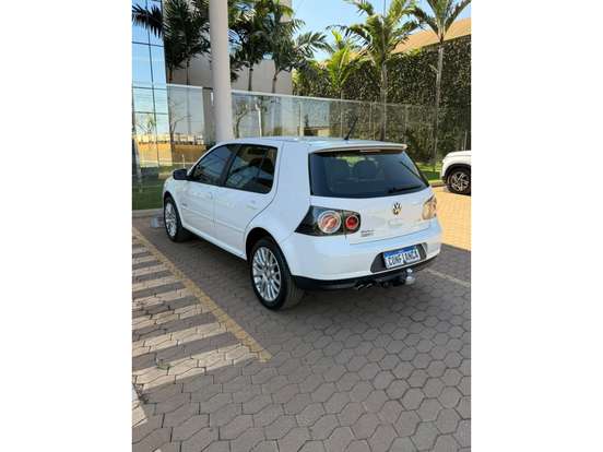 VOLKSWAGEN-GOLF-2013