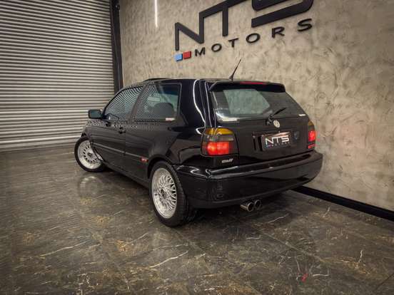 VOLKSWAGEN-GOLF-2.0 MI GTI 8V GASOLINA 2P MANUAL VOLKSWAGEN-GOLF-1995