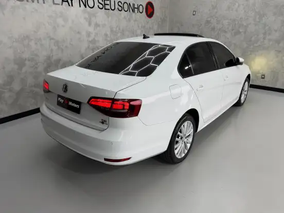 VOLKSWAGEN-JETTA-2017