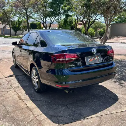 VOLKSWAGEN-JETTA-2017