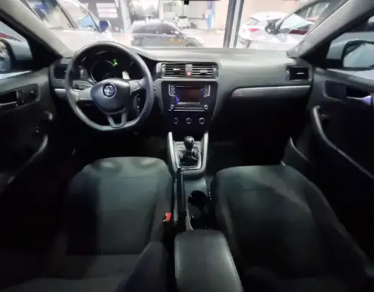 VOLKSWAGEN-JETTA-2016