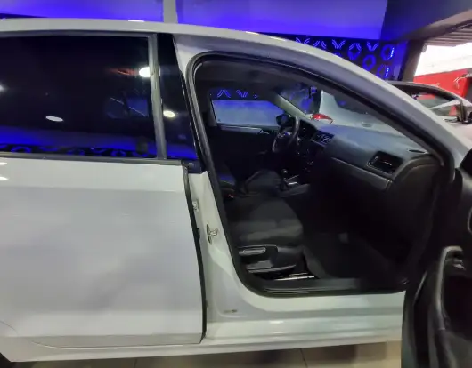 VOLKSWAGEN-JETTA-2016