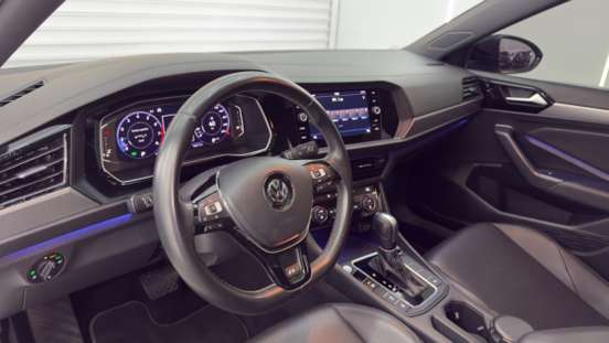 VOLKSWAGEN-JETTA-2020