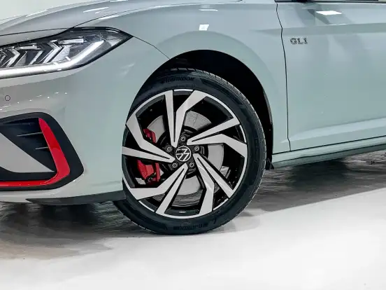 VOLKSWAGEN-JETTA-2025
