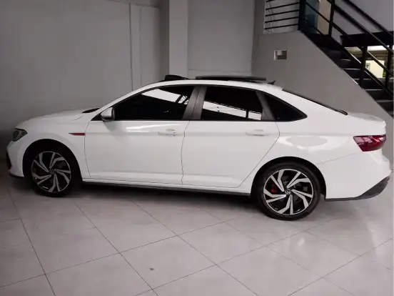 VOLKSWAGEN-JETTA-2.0 350 TSI GASOLINA GLI DSG VOLKSWAGEN-JETTA-2022