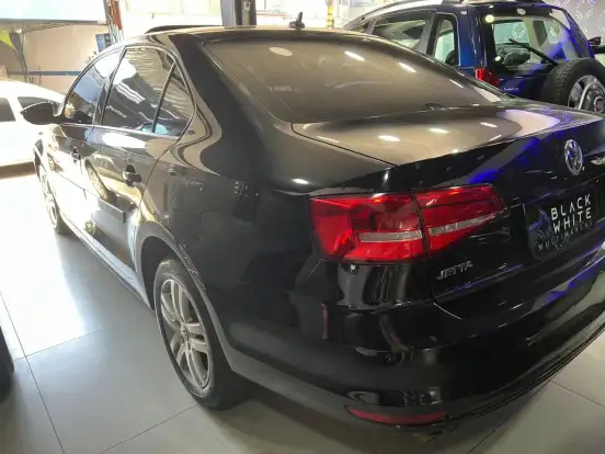 VOLKSWAGEN-JETTA-2015