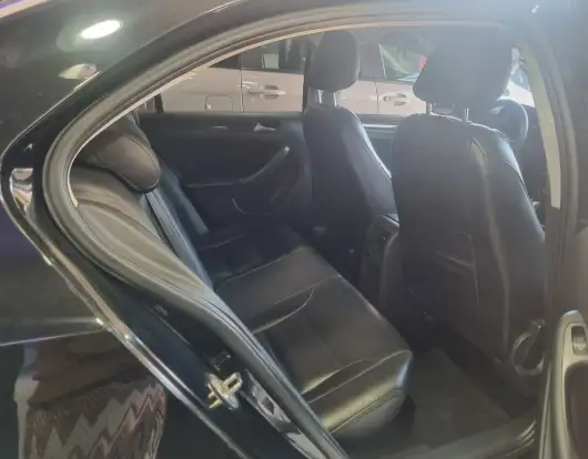 VOLKSWAGEN-JETTA-2015