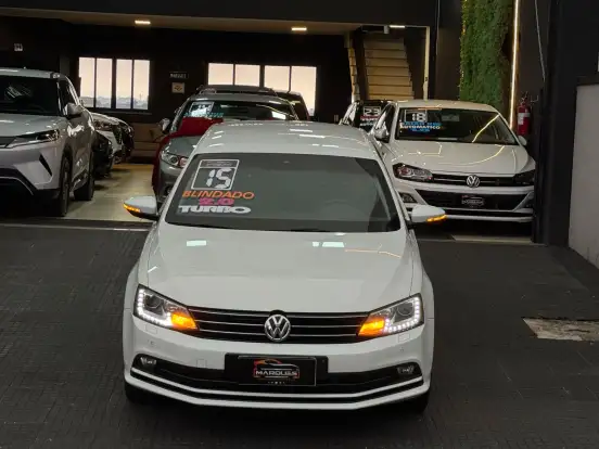 VOLKSWAGEN-JETTA-2.0 TSI HIGHLINE 211CV GASOLINA 4P TIPTRONIC VOLKSWAGEN-JETTA-2015