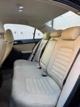 VOLKSWAGEN-JETTA-2014
