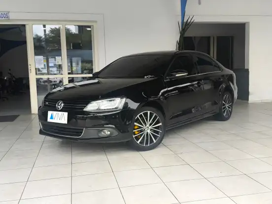VOLKSWAGEN-JETTA-2.0 TSI HIGHLINE 211CV GASOLINA 4P TIPTRONIC VOLKSWAGEN-JETTA-2014