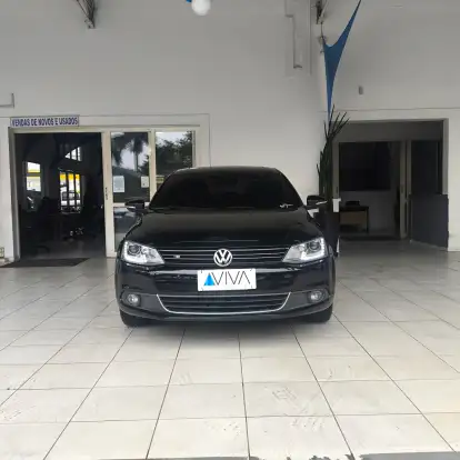 VOLKSWAGEN-JETTA-2014