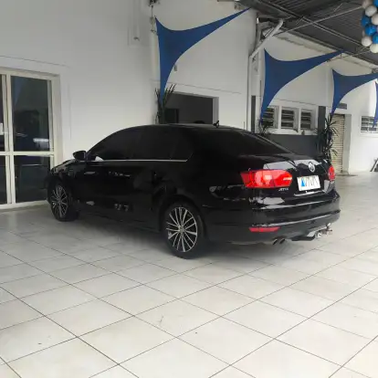 VOLKSWAGEN-JETTA-2014