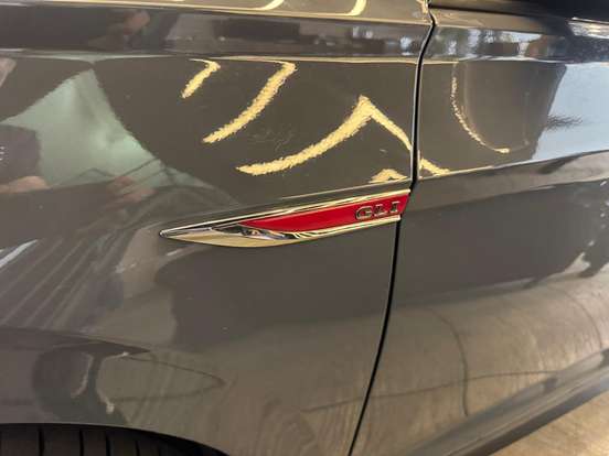 VOLKSWAGEN-JETTA-2023