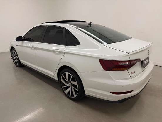 VOLKSWAGEN-JETTA-2019